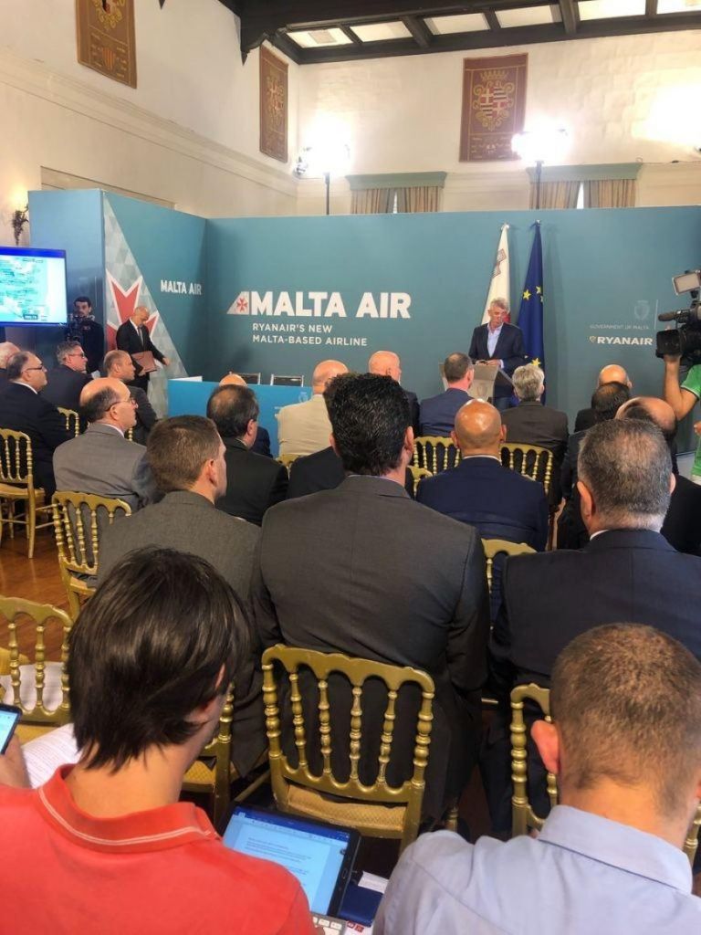 RYANAIR CEO MICHAEL O' LEARY LAUNCHES MALTA AIR AT CASTILLE