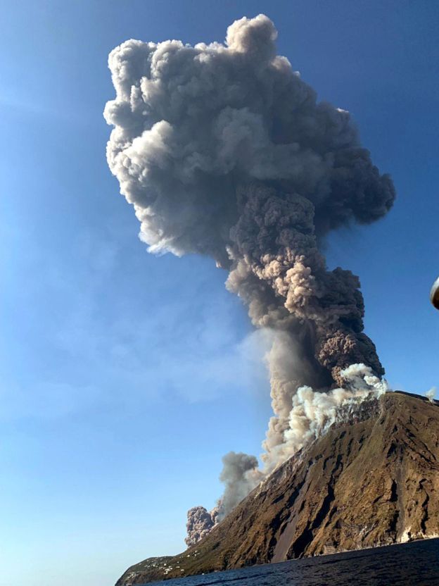 Stromboli eruption (EPA)