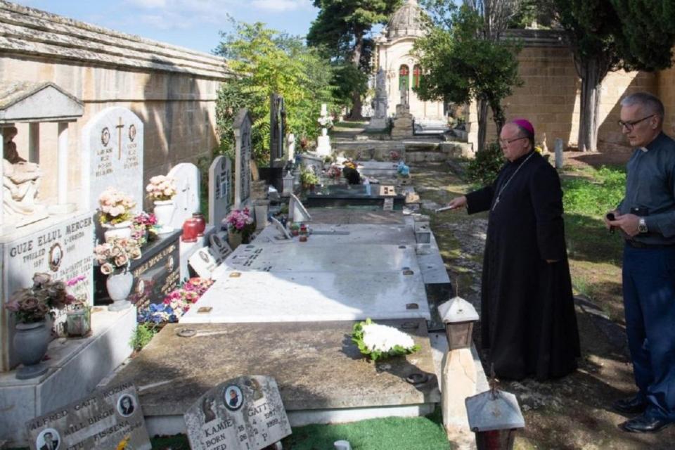 Archbishop Charles Scicluna blesses the 'Miżbla'