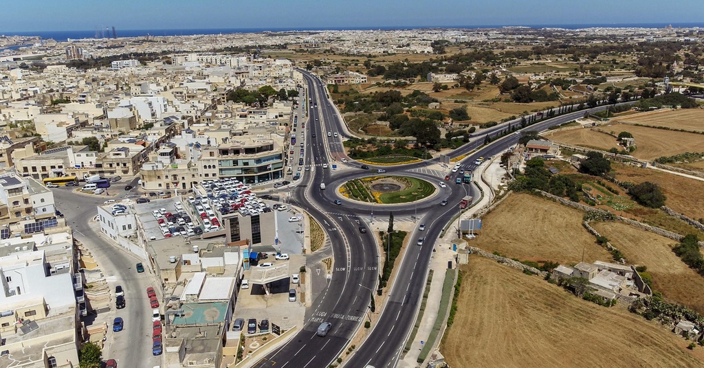 The current Luqa roundabout junction