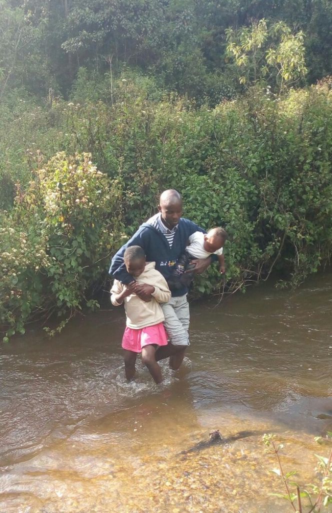 Maoga and his two daughters