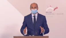 Smoking Exempt From Malta’s New Mask Law, Chris Fearne Confirms