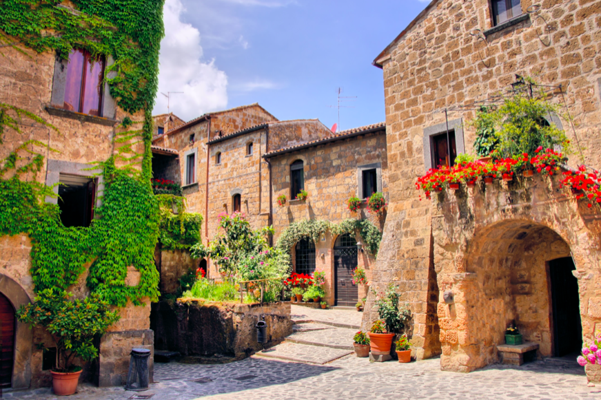 Tuscany -  Shutterstock/Jeni Foto