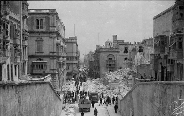 Valletta destroyed by heavy bombing